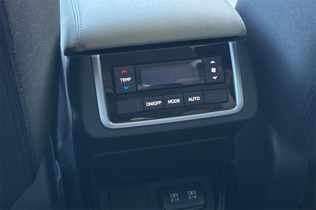 Used 2020 Subaru Ascent Premium w/ Convenience Package image 16