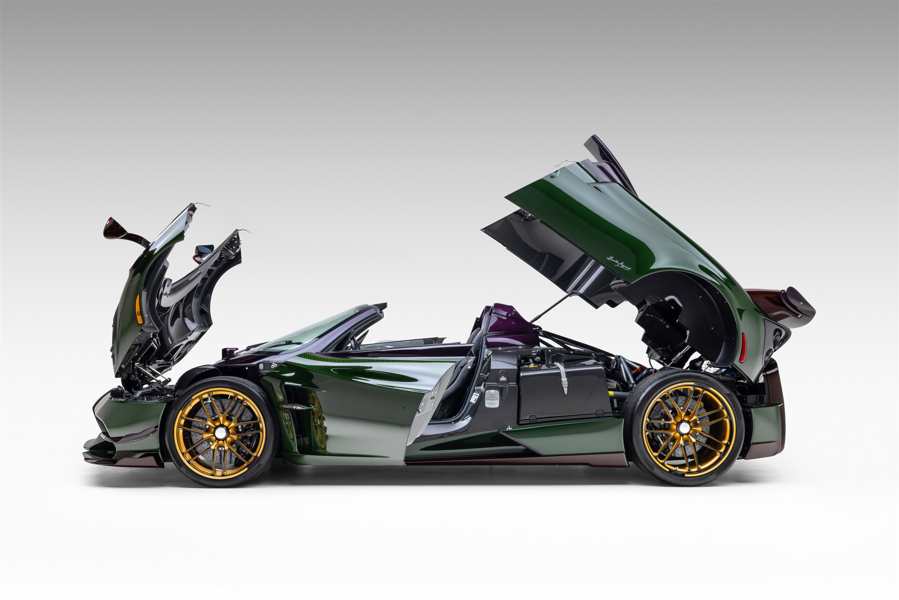 Used 2020 Pagani Huayra image 17