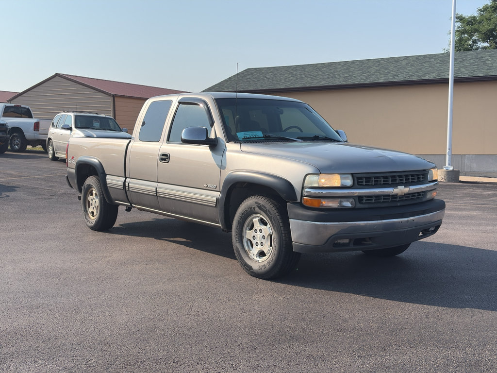 Used 2000 Chevrolet Silverado 1500 LS AWD/4WD image 4