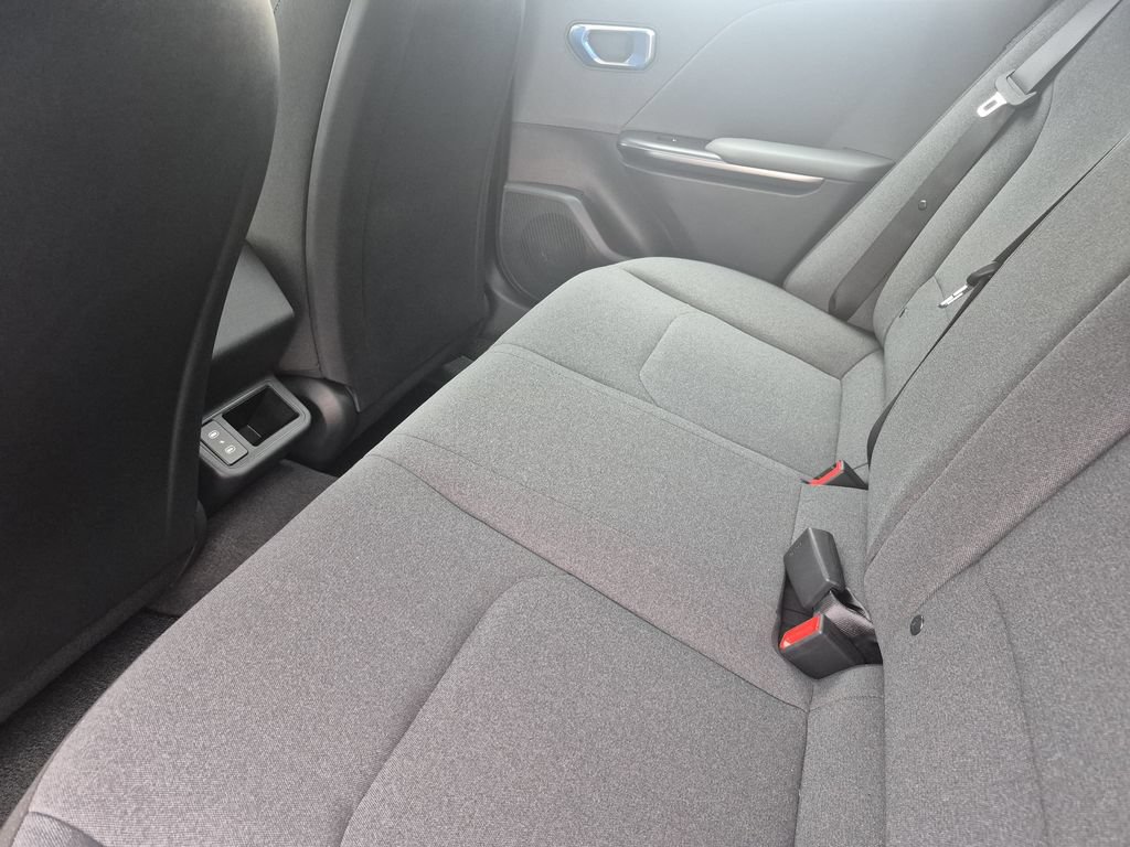 New 2026 Kia K4 FWD image 12