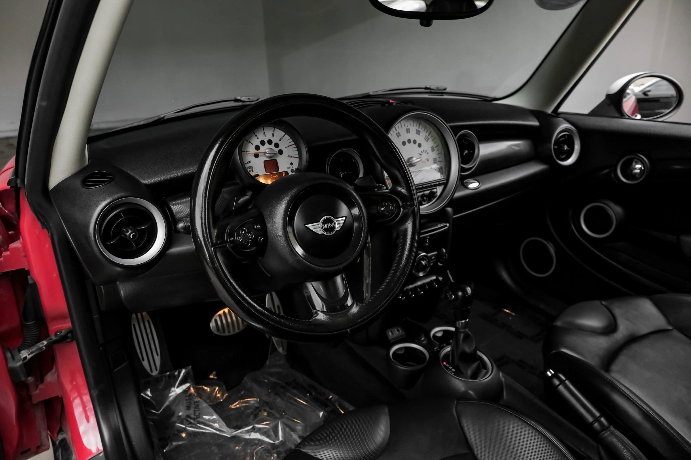 Used 2013 MINI Cooper S image 2