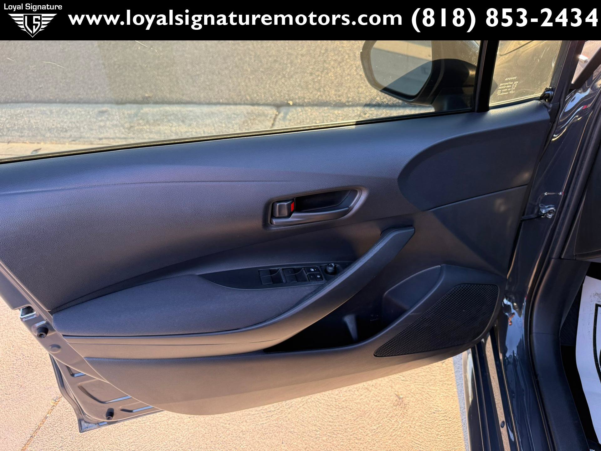 Used 2024 Toyota Corolla LE FWD image 19