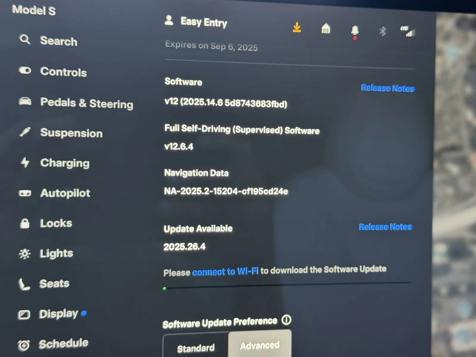 Used 2022 Tesla Model S image 16