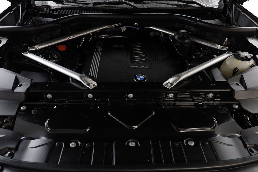 Used 2022 BMW X6 xDrive40i w/ Premium Package image 22