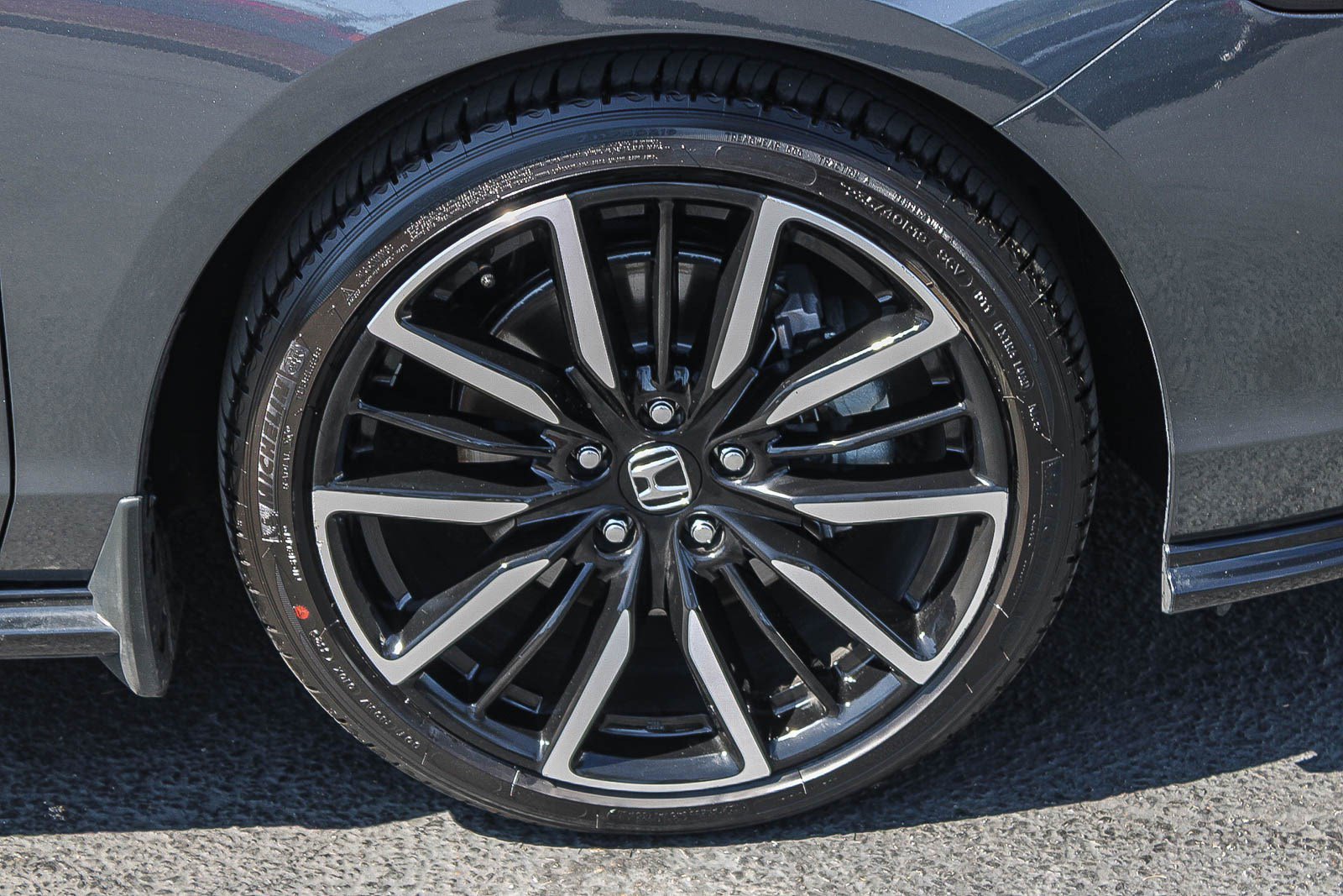 Used 2025 Honda Accord Touring image 11