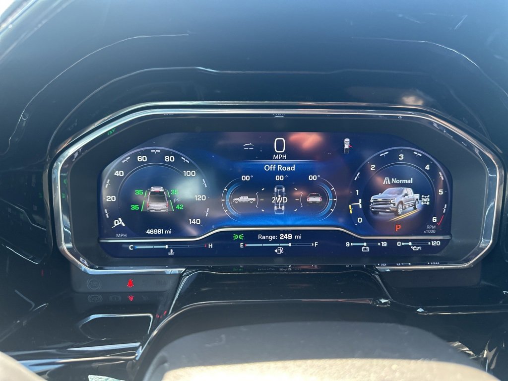 Used 2023 Chevrolet Silverado 1500 High Country w/ Technology Package image 41