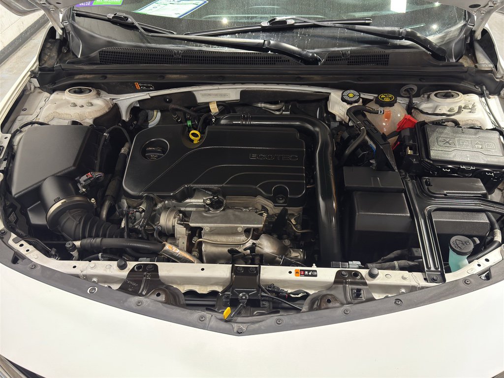 Used 2024 Chevrolet Malibu LT image 32