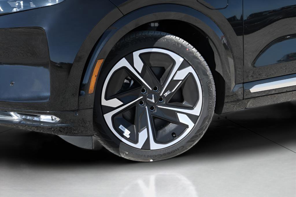 Used 2024 VinFast VF 9 Plus AWD/4WD image 33