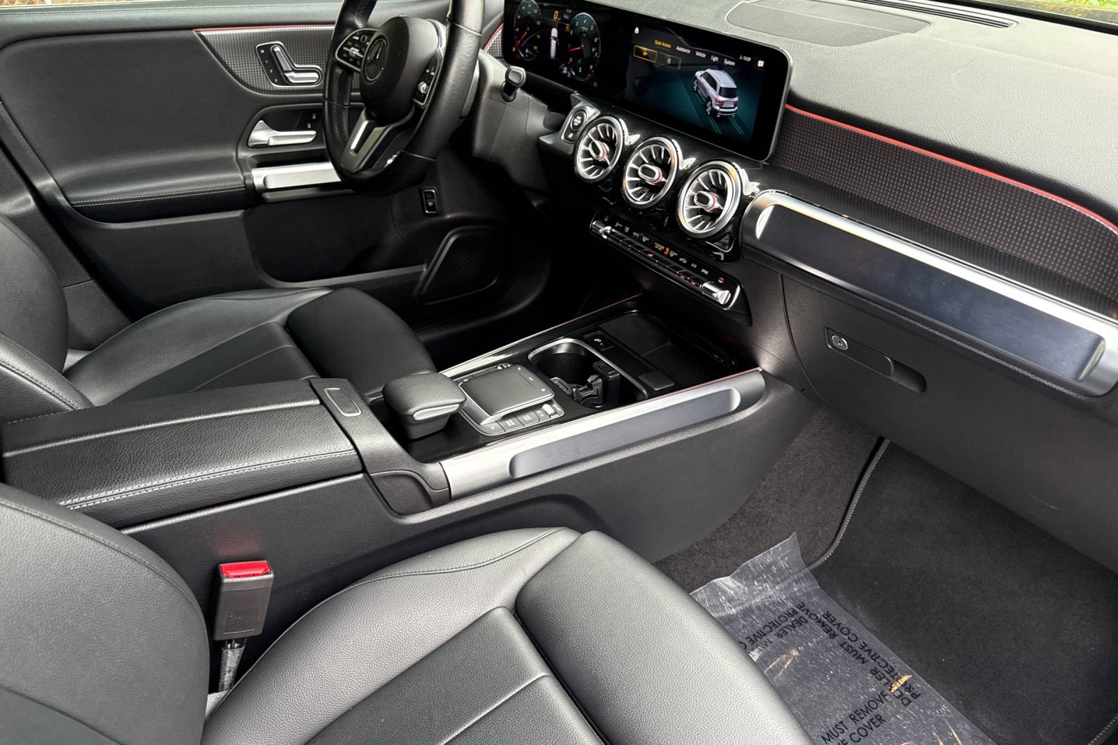 Used 2021 Mercedes-Benz GLB 250 4MATIC image 19