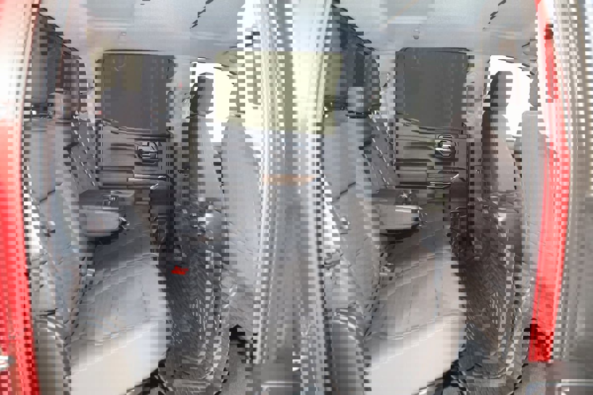 Used 2020 Chevrolet Silverado 1500 LT Trail Boss image 12