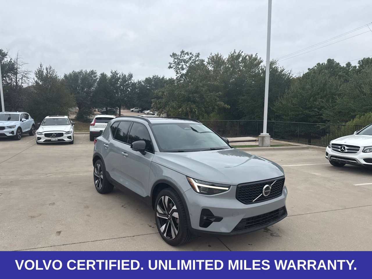 Certified 2024 Volvo XC40 B5 Ultimate w/ Protection Package Premier AWD/4WD image 6