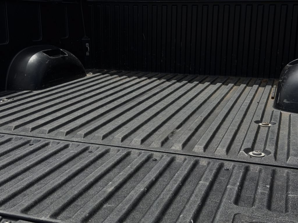 Used 2022 Toyota Tundra Limited AWD/4WD image 29