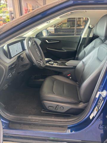 Used 2023 Kia EV6 Wind RWD image 18