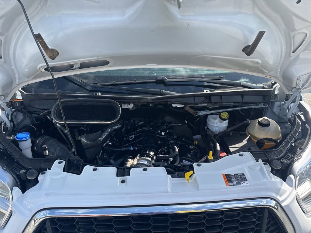 Used 2022 Ford Transit 350 XLT image 32