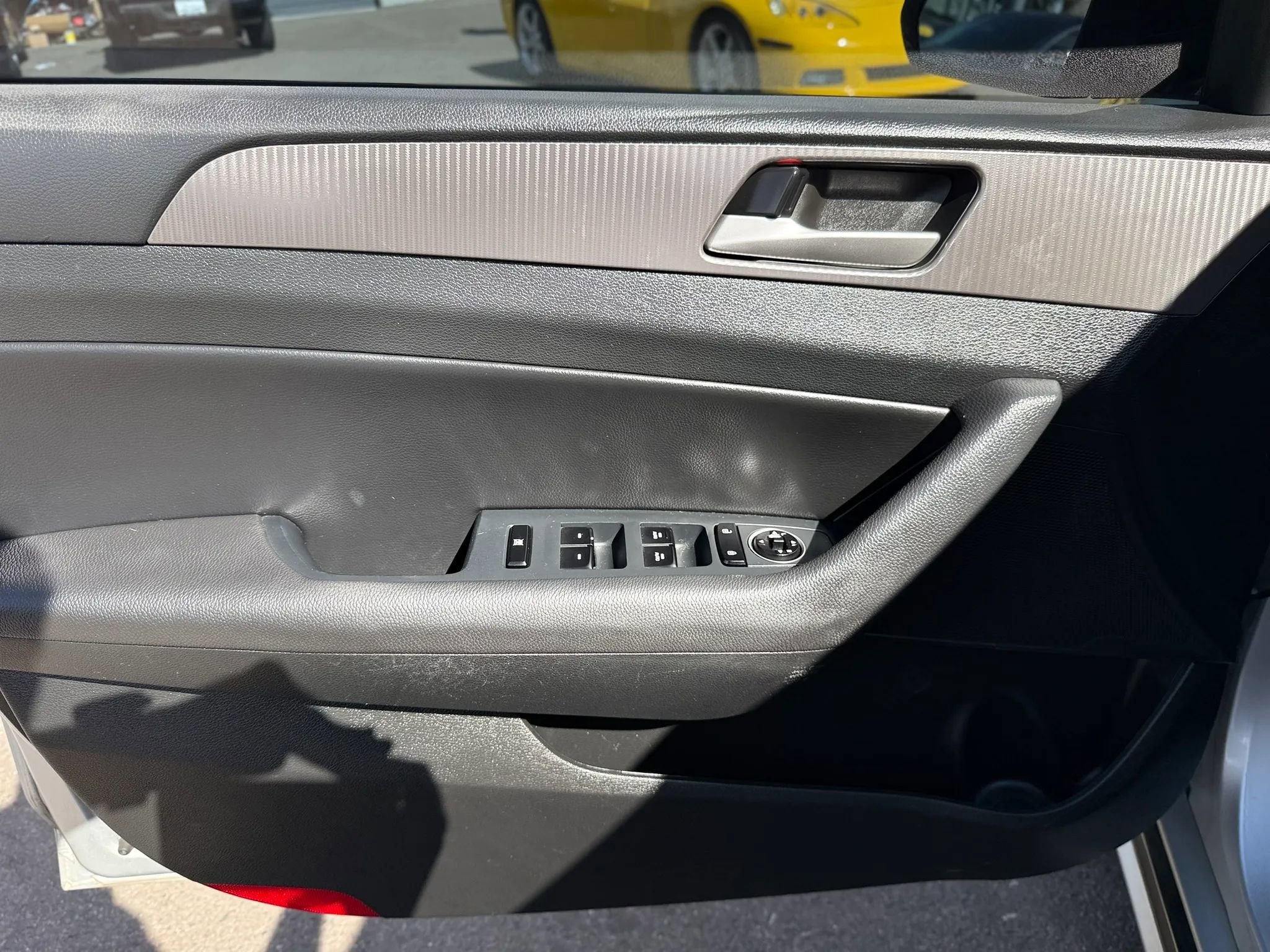 Used 2018 Hyundai Sonata Sport w/ Tech Package 05 FWD image 14
