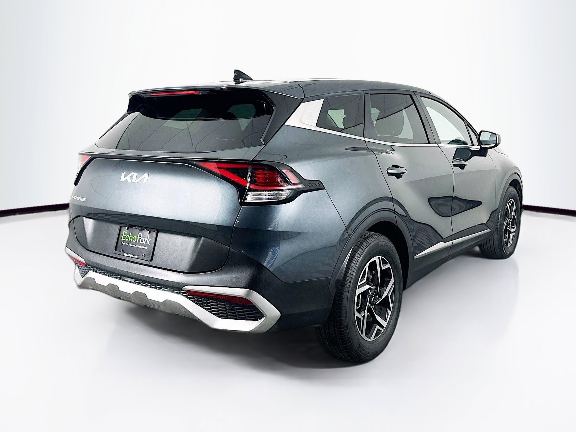 Used 2025 Kia Sportage LX image 9