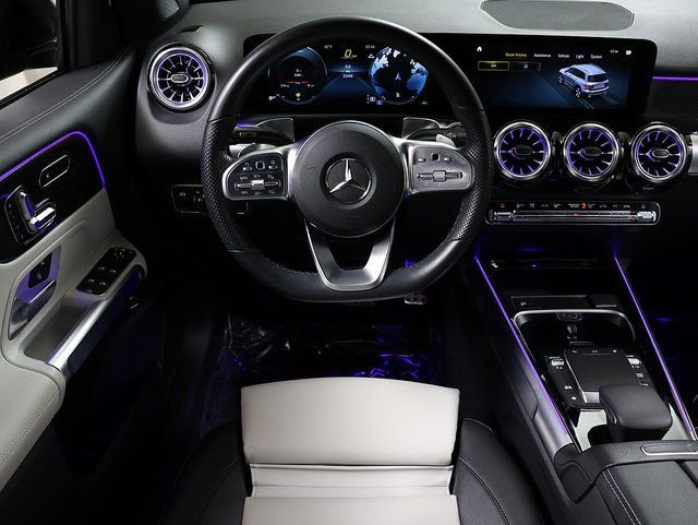 Certified 2023 Mercedes-Benz GLB 250 4MATIC image 3