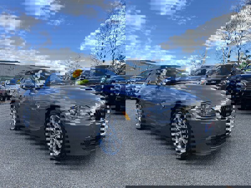 Used 2007 BMW Z4 3.0i image 3