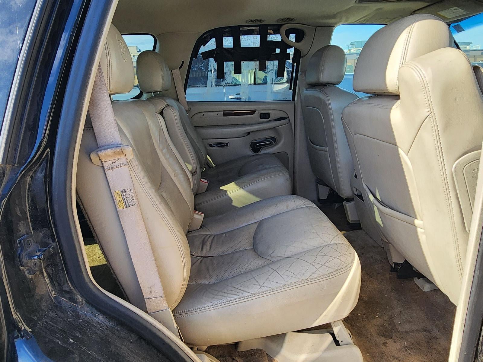 Used 2004 Cadillac Escalade AWD image 12
