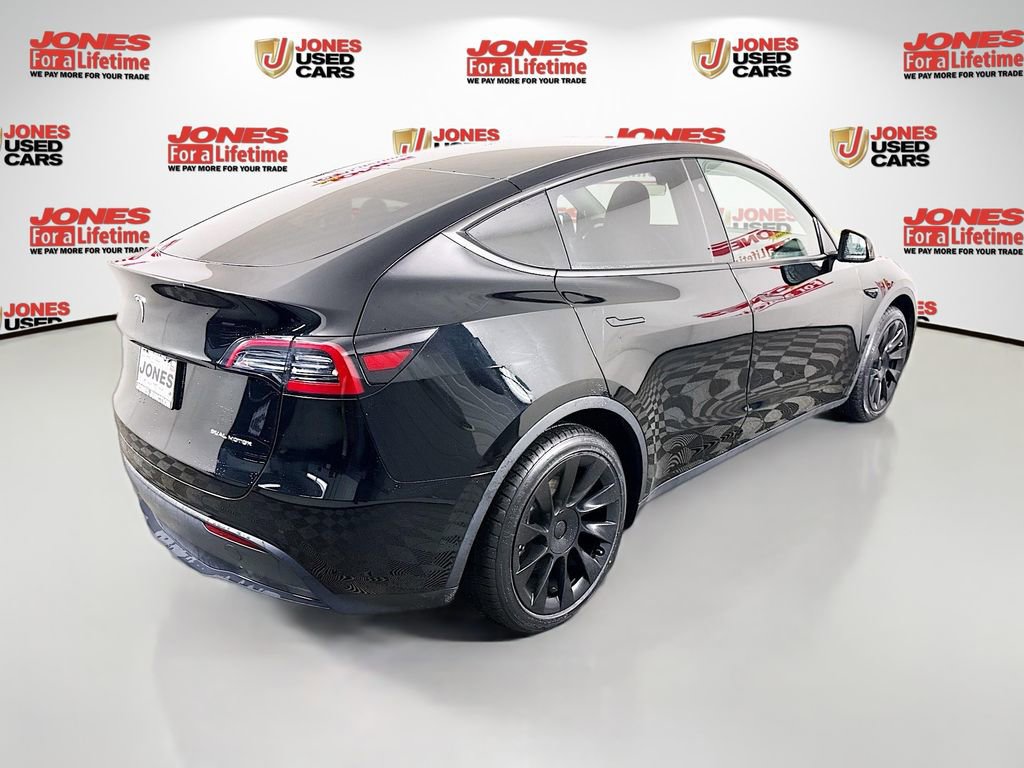 Used 2023 Tesla Model Y Long Range image 17