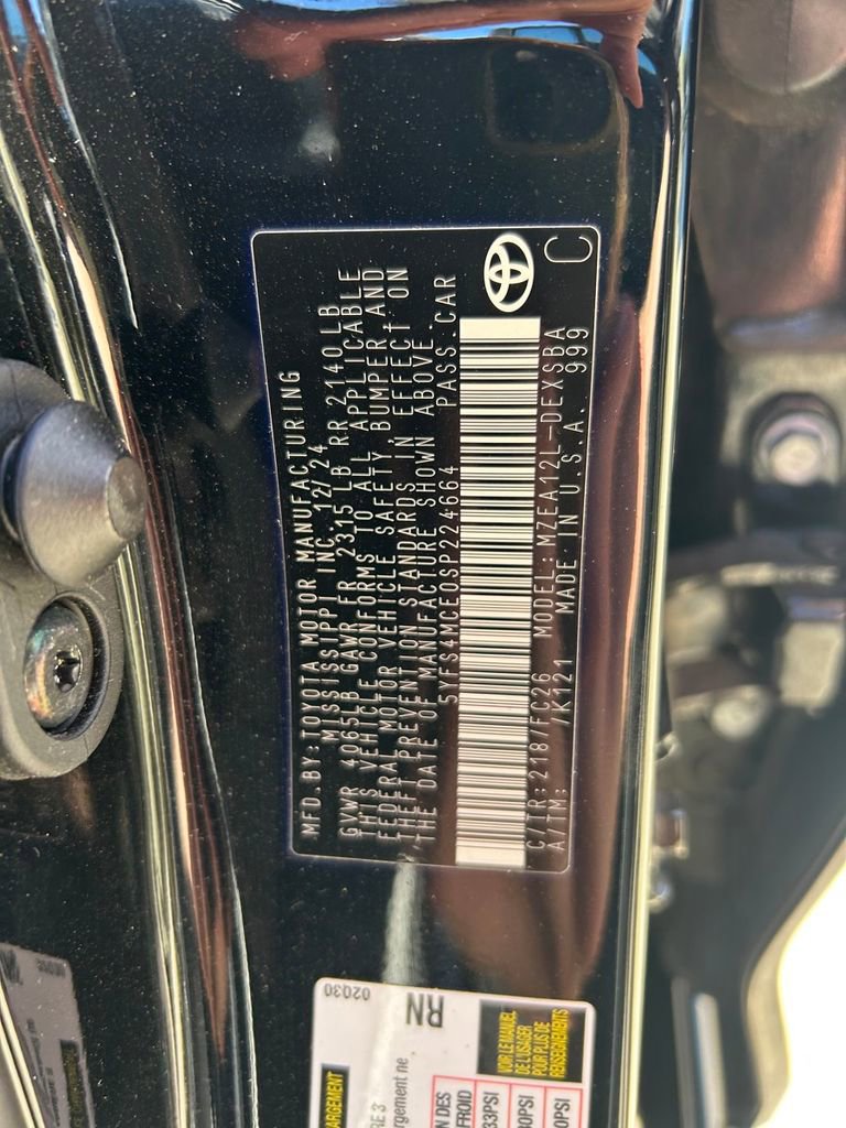 Used 2025 Toyota Corolla SE image 12