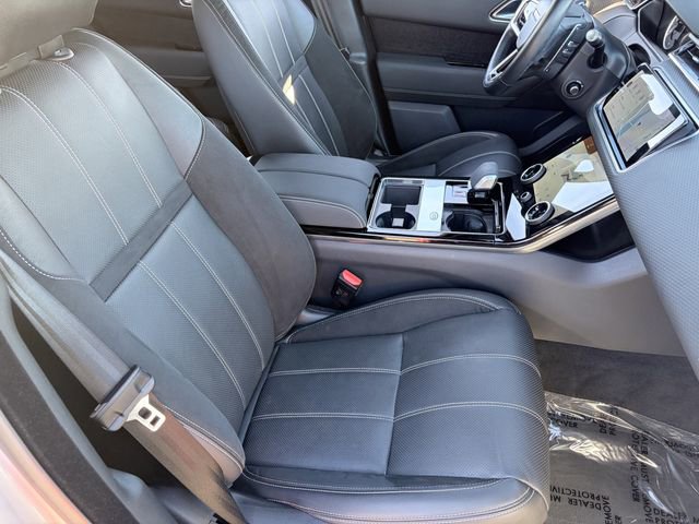 Used 2022 Land Rover Range Rover Velar R-Dynamic S image 19