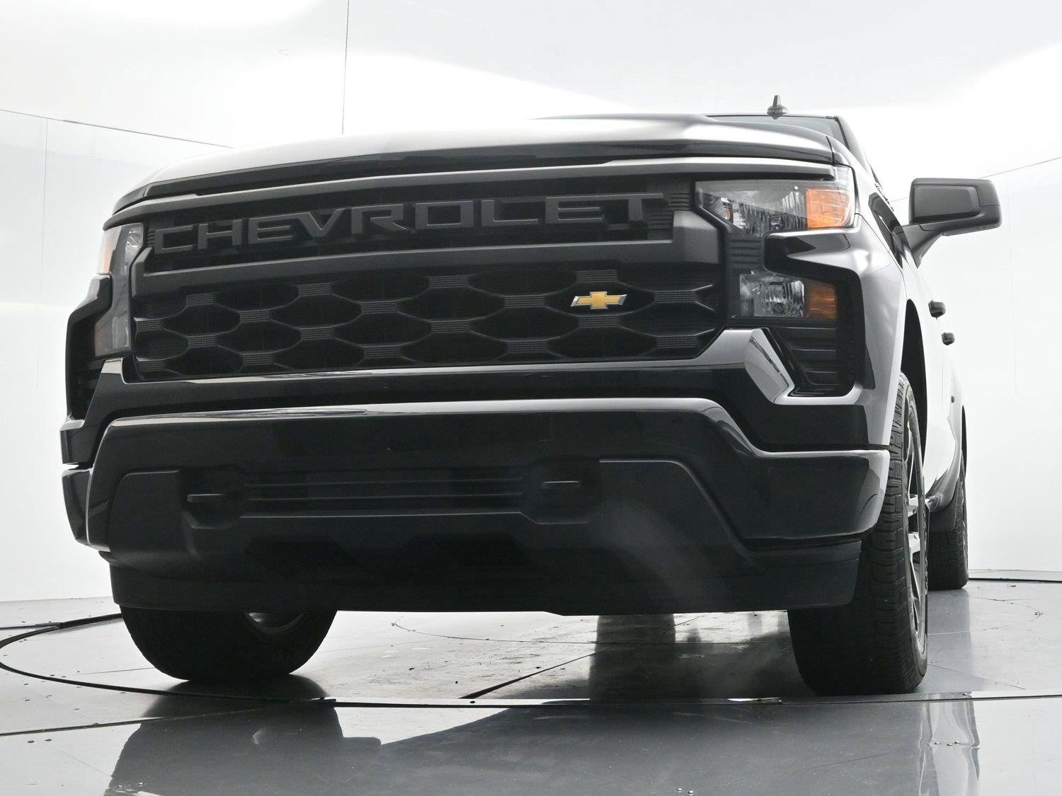 Used 2024 Chevrolet Silverado 1500 Custom AWD/4WD image 43