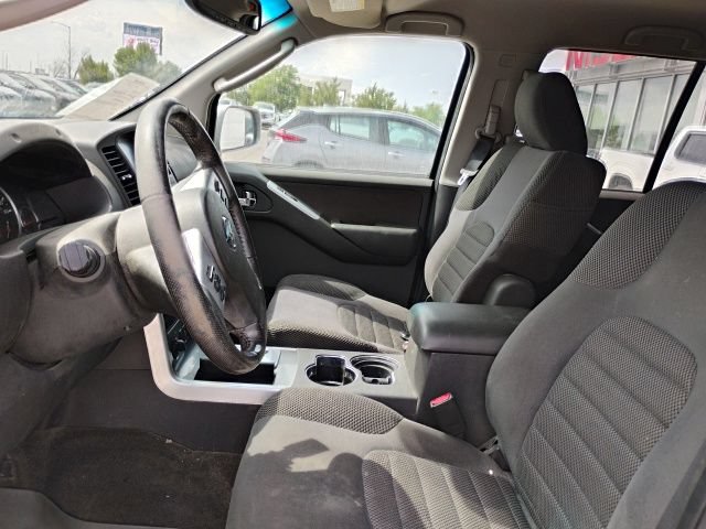 Used 2012 Nissan Pathfinder SV AWD/4WD image 14