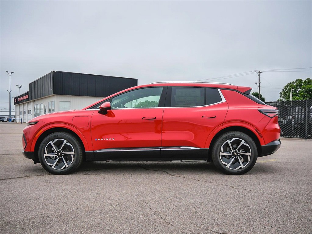 New 2024 Chevrolet Equinox EV LT image 6