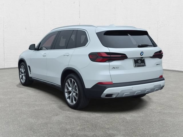 Used 2025 BMW X5 xDrive40i w/ Parking Assistance Package AWD/4WD image 7