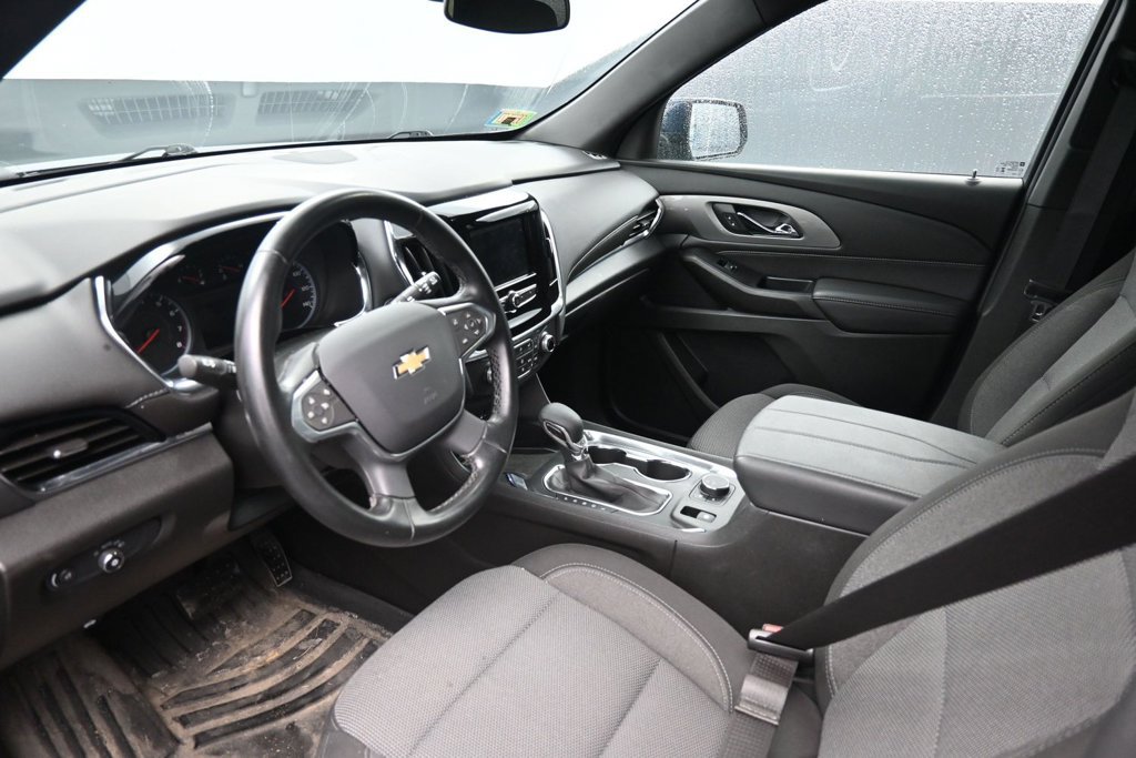 Used 2023 Chevrolet Traverse LT FWD image 18