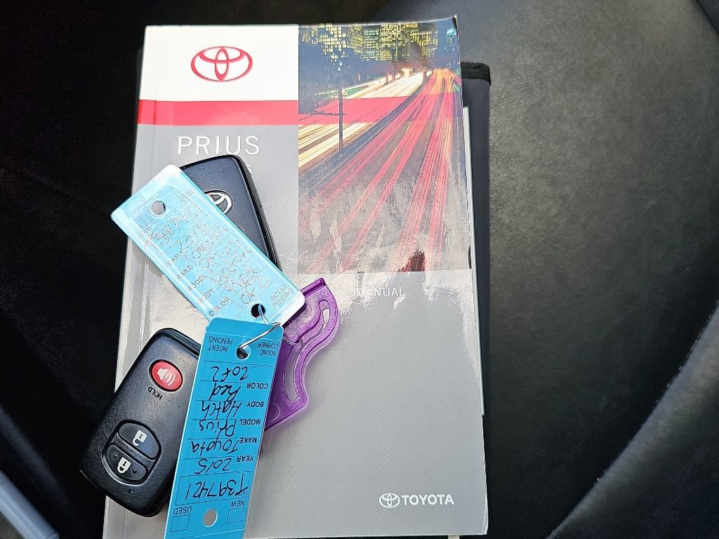 Used 2015 Toyota Prius Persona Series FWD image 5