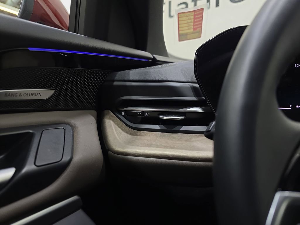 Certified 2025 Audi Q5 Prestige image 28