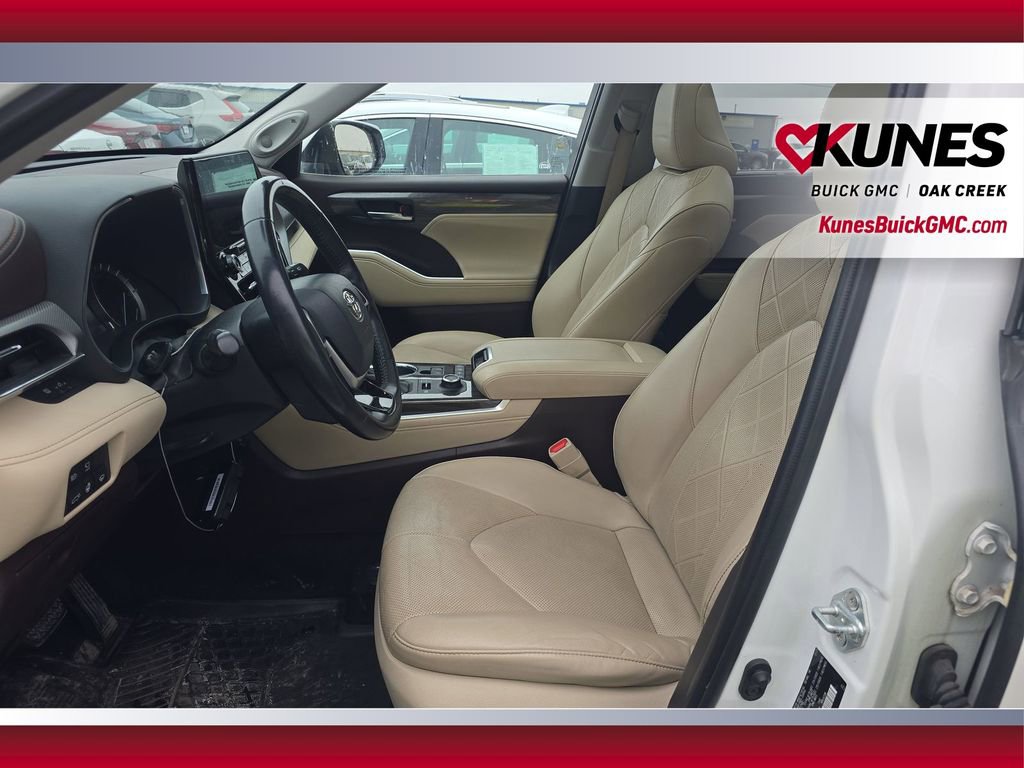 Used 2022 Toyota Highlander Platinum image 24