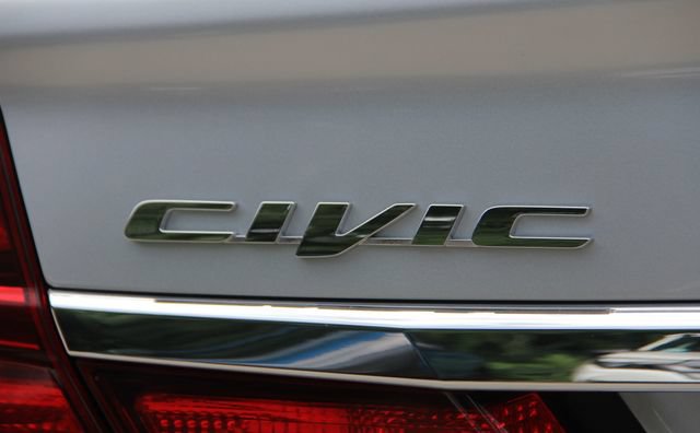 Used 2015 Honda Civic EX-L image 9