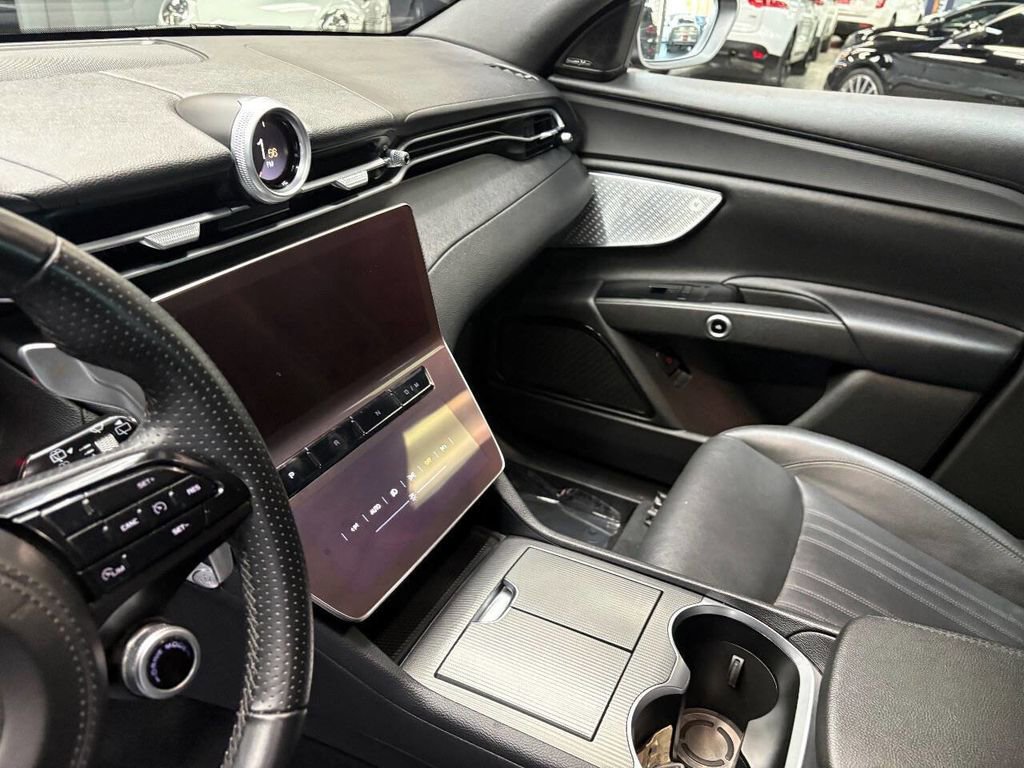 Used 2024 Maserati Grecale GT image 27