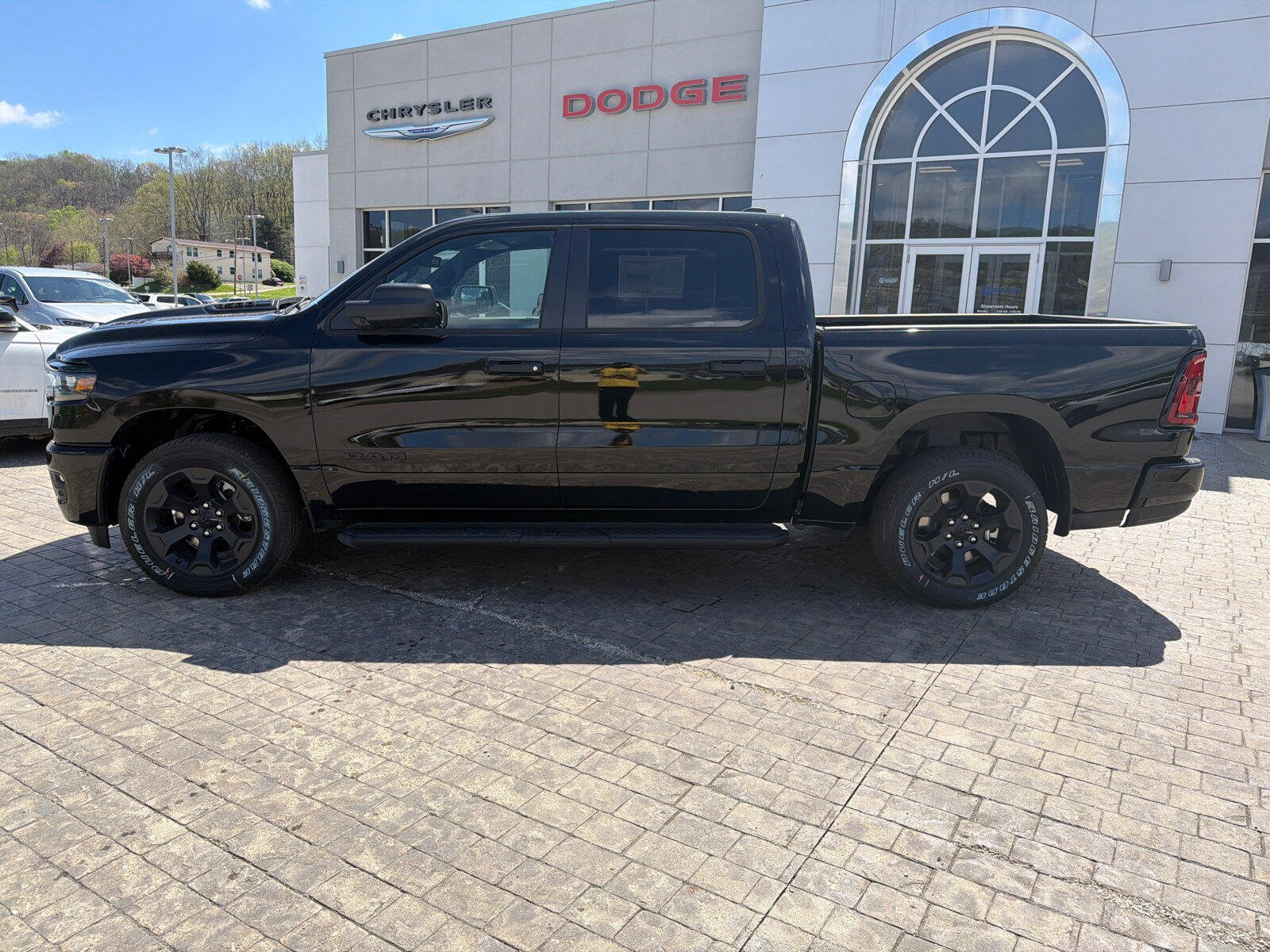New 2026 RAM 1500 Express AWD/4WD image 5