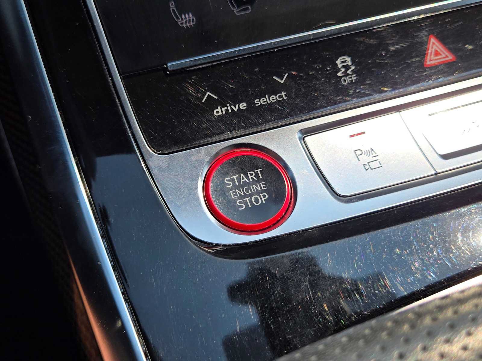 Used 2023 Audi SQ7 Prestige AWD/4WD image 36
