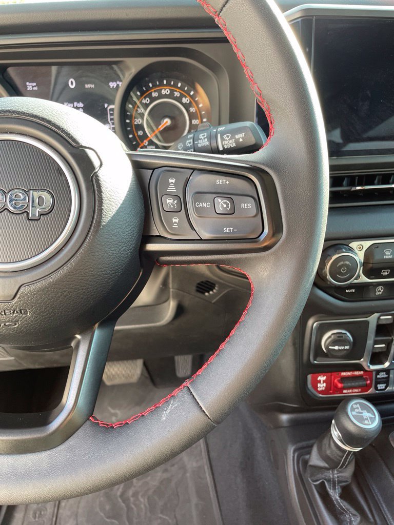 Used 2024 Jeep Wrangler Unlimited Rubicon w/ Technology Group AWD/4WD image 13