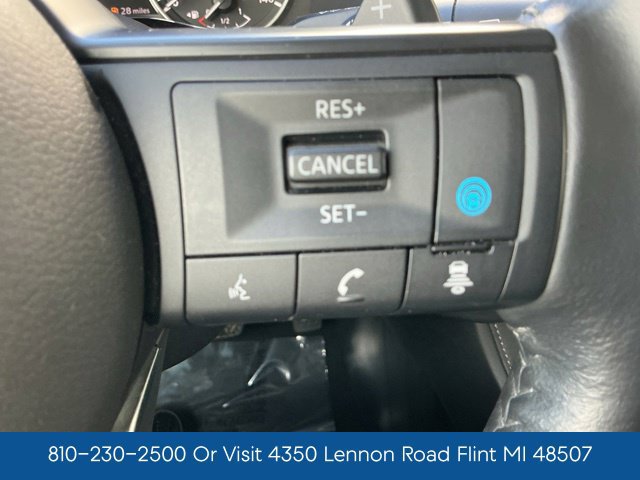 Used 2024 Nissan Pathfinder SV FWD image 21