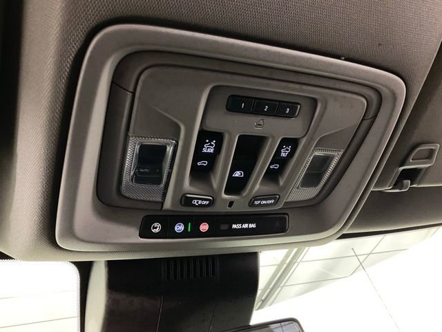 Used 2022 GMC Sierra 1500 Elevation w/ Elevation Premium Package image 18