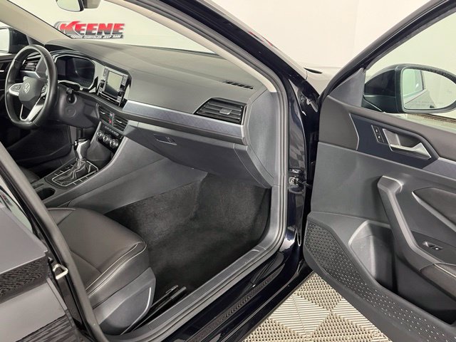 Used 2024 Volkswagen Jetta SE FWD image 27