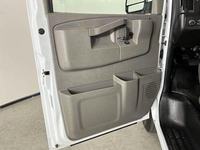 Used 2024 GMC Savana 2500 w/ Driver Convenience Package image 22
