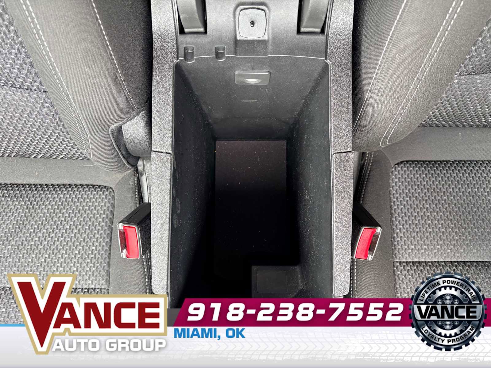 Used 2024 GMC Terrain SLE w/ Driver Convenience Package FWD image 35