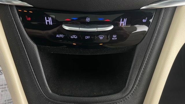 Used 2017 Cadillac XT5 Luxury w/ Driver Awareness Package image 40