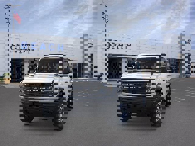New 2025 Ford Bronco 4-Door image 2