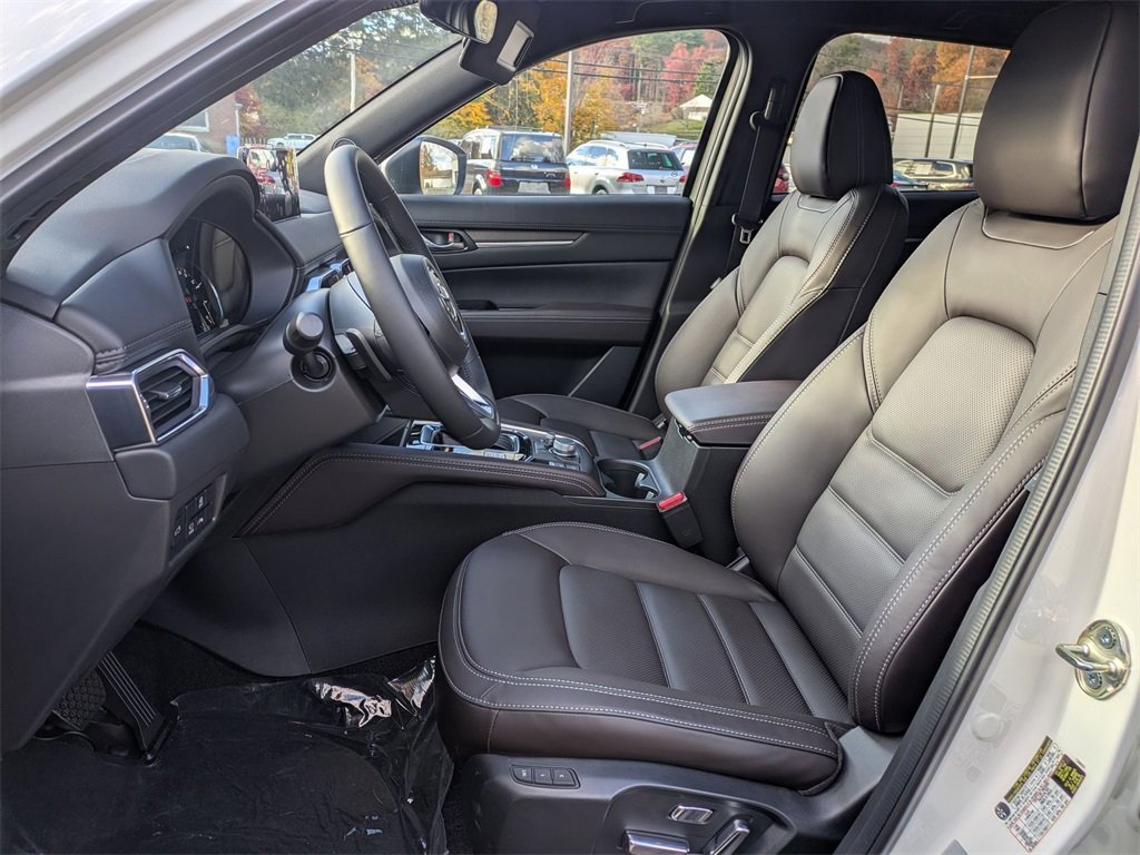 New 2025 MAZDA CX-5 Signature image 12