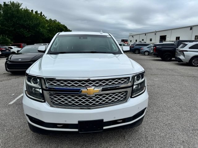 Used 2018 Chevrolet Suburban LT w/ LT Signature Package RWD image 9