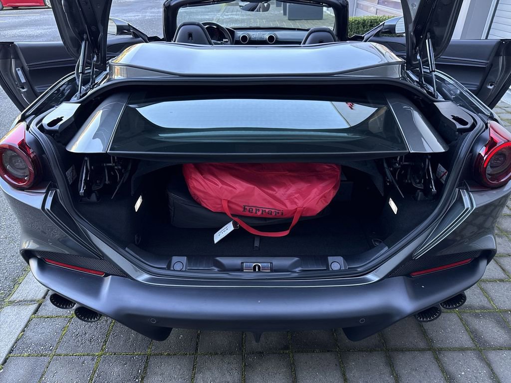 Used 2023 Ferrari Portofino M RWD image 23