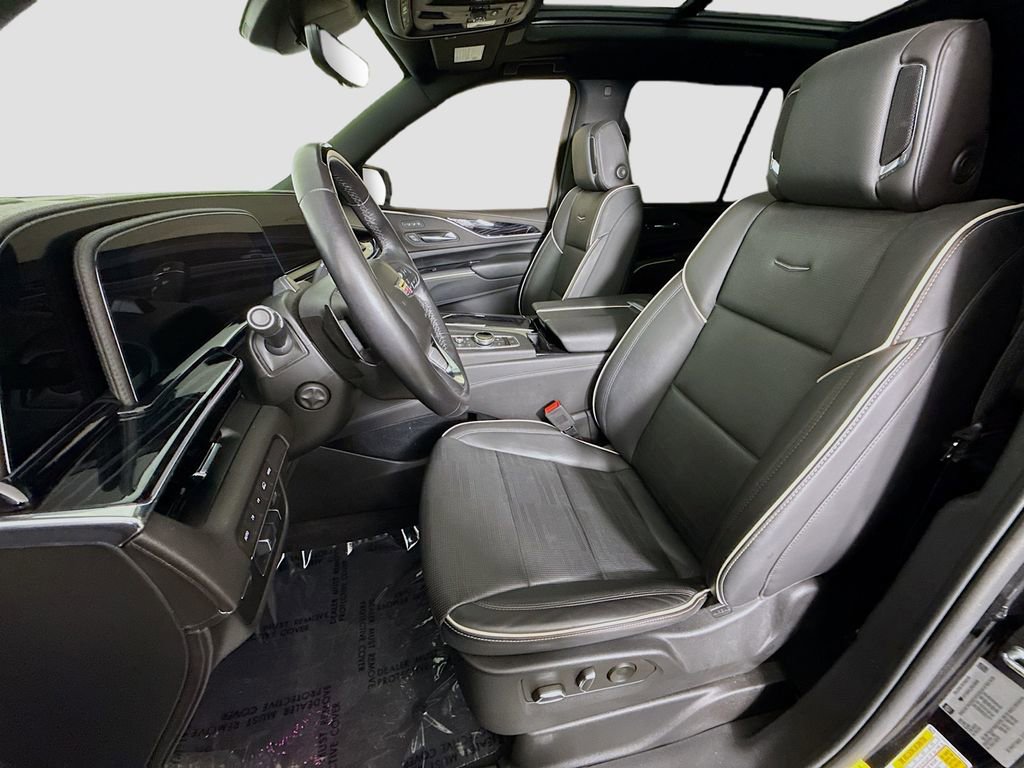 Used 2023 Cadillac Escalade Sport w/ LPO, Illumination Package image 21